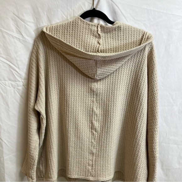 American Eagle soft and sexy women size S hooded beige long sleeve sweater - Picture 3 of 8
